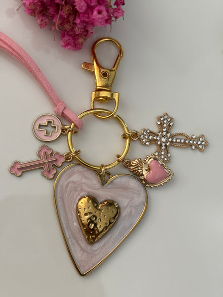 Porte-clés ex-voto cœur sacré et croix , breloques croix strass, pendentifs croix et cœurs roses