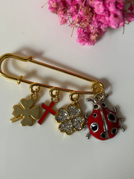 Broche porte bonheur coccinelle,  broche trèfles, épingle de protection, breloques trèfles chance, pendentif croix coccinelle
