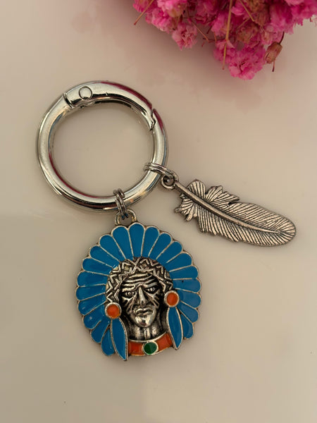 Charms tête d’indien et plume, porte-clé zuni, breloque tête indien, pendentif plume, cadeau porte-clés amérindien