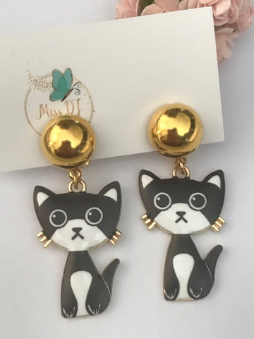 boucles d'oreille chats, clip oreille à chats, breloques chats noirs, cadeau pour femme chat, cadeau femme chaton fait main