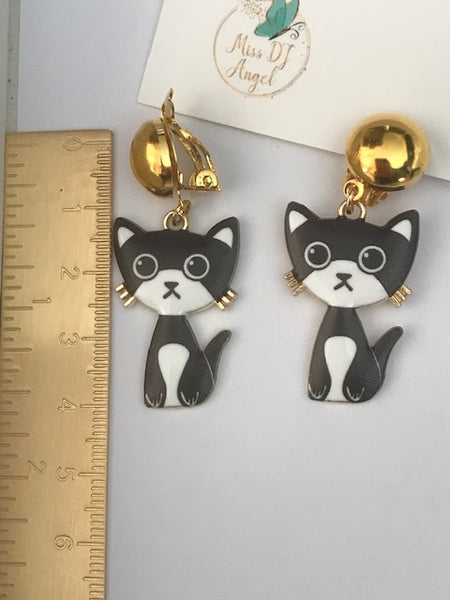 boucles d'oreille chats, clip oreille à chats, breloques chats noirs, cadeau pour femme chat, cadeau femme chaton fait main