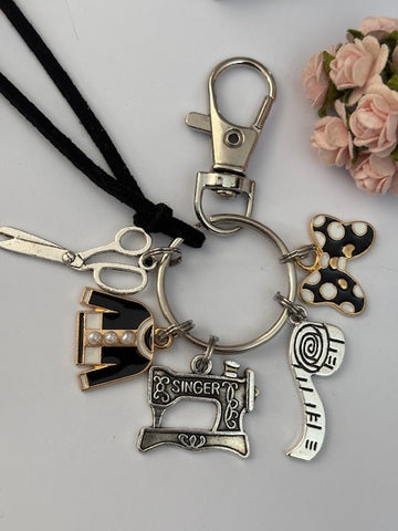 Porte-clés couturier styliste, porte clé ciseaux mètre ruban machine à coudre, cadeau pour couturier designer, breloque couture kawaii.