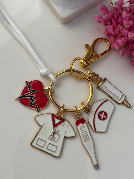 Porte-clés élégant thème infirmière, breloque tenue infirmière, cadeau pour femme infirmière, sage-femme, charms masque thermomètre