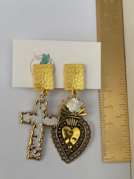 Boucles d'oreilles ex voto, boucles d'oreille coeur sacré, breloque croix et coeur sacré, pendentif ex voto, cadeau religieux cérémonie
