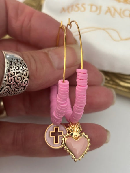 Boucles d'oreilles créoles ex voto, créoles asymétriques ex voto, boucles d'oreilles religieuses, breloque médaille croix et coeur sacré