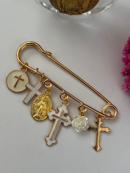 Broche ex voto, broche croix médaille religieuse, cadeau pour maman croix, cadeau pour femme croix, breloque croix blanche