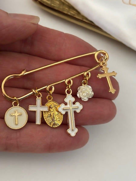 Broche ex voto, broche croix médaille religieuse, cadeau pour maman croix, cadeau pour femme croix, breloque croix blanche