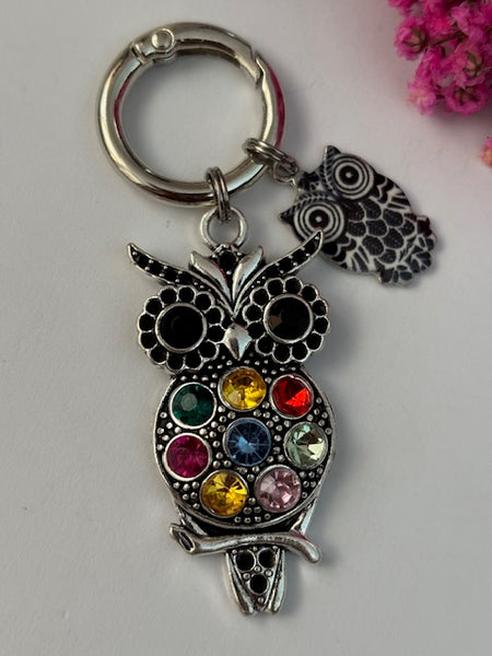 Porte clés chouette, cadeau pour femme chouette, breloque oiseau porte clé, chouette en strass et émail pendentif