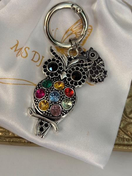 Porte clés chouette, cadeau pour femme chouette, breloque oiseau porte clé, chouette en strass et émail pendentif