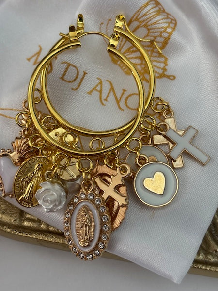 Boucles d'oreilles créoles médailles religieuses, créoles croix et coeur sacré, cadeau pour femme religion, pendentif Vierge Marie