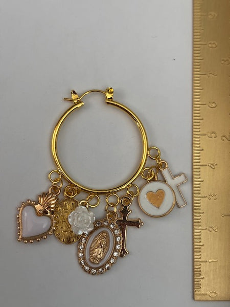 Boucles d'oreilles créoles médailles religieuses, créoles croix et coeur sacré, cadeau pour femme religion, pendentif Vierge Marie