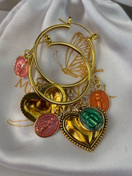 Boucles d'oreille créoles ex voto, créoles médailles religieuses, boucles d'oreilles religieuses, breloque coeur médailles miraculeuses