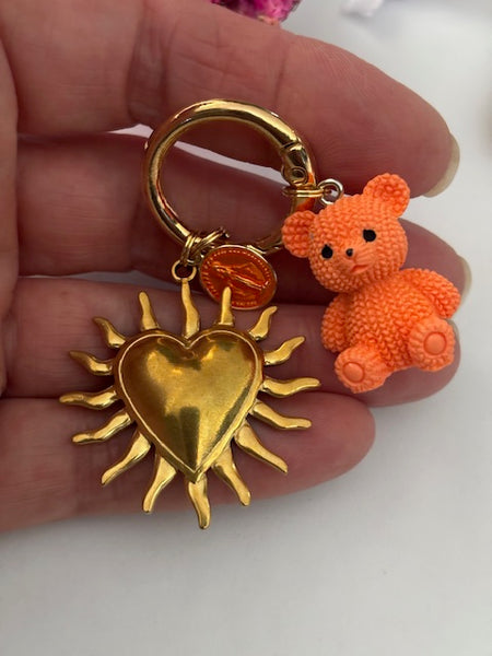 Charms soleil médaille religieuse, porte clé soleil ourson, cadeau pour maman ourson, cadeau femme cœur soleil, breloque médaille religieuse