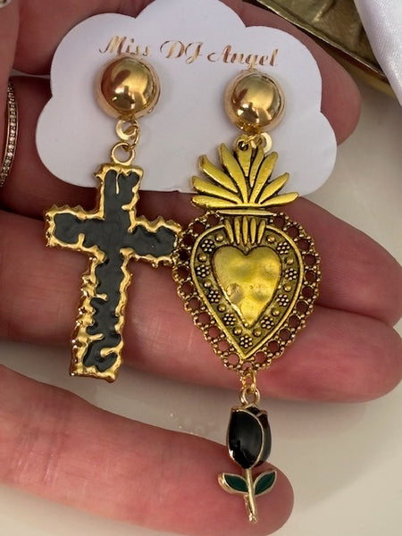 Boucles d'oreilles ex voto, boucles d'oreille coeur sacré, breloque croix et coeur sacré, pendentif ex voto, cadeau religieux cérémonie