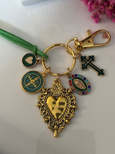 Porte-clés vierge Marie coeur sacré et croix, cadeau pour maman vierge, breloque vierge médaille miraculeuse, médaille saint benoit