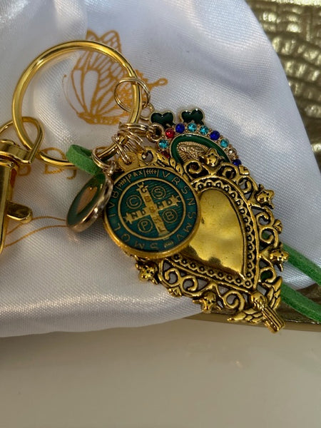 Porte-clés vierge Marie coeur sacré et croix, cadeau pour maman vierge, breloque vierge médaille miraculeuse, médaille saint benoit