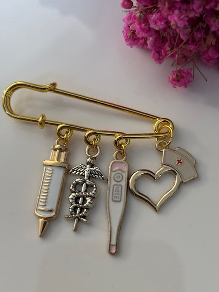 Broche infirmière, cadeau pour infirmière, breloque caducée seringue, pendentif ambulance, cadeau pour maman coiffe d'infirmière