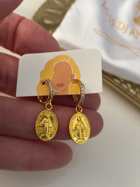 Boucles d'oreilles médailles Vierge Marie, créoles breloque Vierge Marie, boucles d'oreilles strass et pendentif religieux