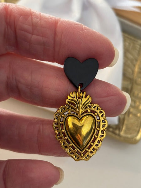 Boucles d'oreilles ex-voto coeur sacré, cadeau pour femme coeur, boucles d'oreilles dorées