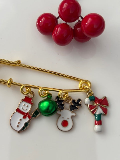 Broche Noël, broche Rudolph le renne, broche breloque de Noël, pendentifs bonhomme de neige canne à sucre, cadeau Noël fait main