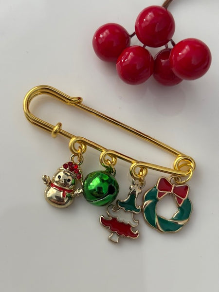 Broche Noël, broche sapin et grelot, broche breloques de Noël, pendentifs bonhomme de neige couronne de houx, cadeau Noël fait main