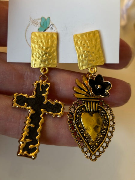 Boucles d'oreilles ex voto, boucles d'oreille coeur sacré, breloque croix et coeur sacré, pendentif ex voto, cadeau religieux cérémonie