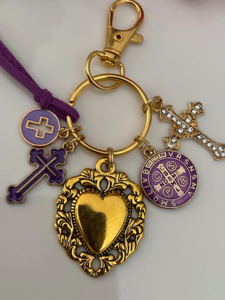 Porte-clés coeur sacré et croix, cadeau pour maman ex voto, breloque Saint Benoit, collection spéciale Saint Benoit