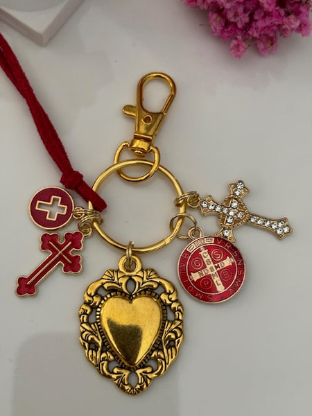 Porte-clés coeur sacré et croix, cadeau pour maman ex voto, breloque Saint Benoit, collection spéciale Saint Benoit
