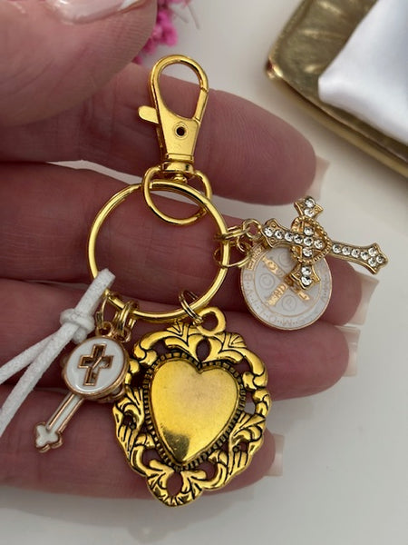 Porte-clés coeur sacré et croix, cadeau pour maman ex voto, breloque Saint Benoit, collection spéciale Saint Benoit