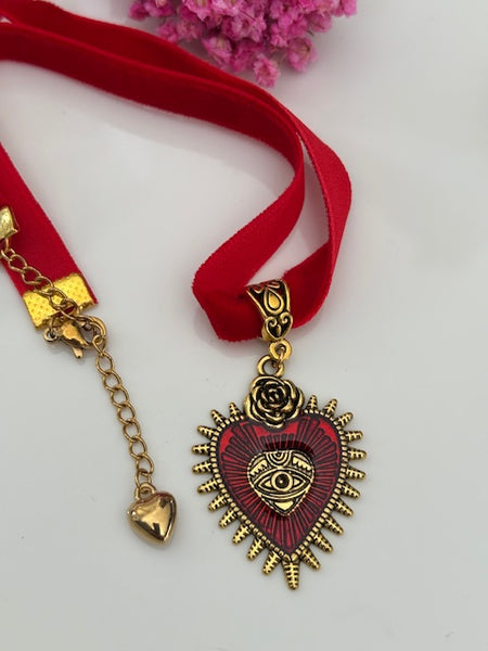Choker coeur, collier coeur rouge doré, breloque ex voto, cadeau pour maman choker, cadeau pour femme amour, fait main ras de cou