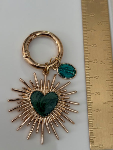 Charms coeur sacré, charms pour sac ex voto, cadeau pour femme charms médaille religieuse, breloque coeur sacré et coeur en émail ex voto