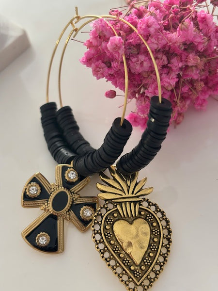 Boucles d'oreilles créoles ex voto, créoles asymétriques, boucles d'oreilles religieuses, breloque médaille coeur sacré et croix