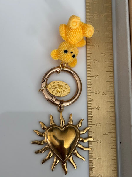 Charms ex voto coeur sacré, charms pour sac ex voto, cadeau pour femme médaille religieuse et coeur sacré, coeur ourson charms.