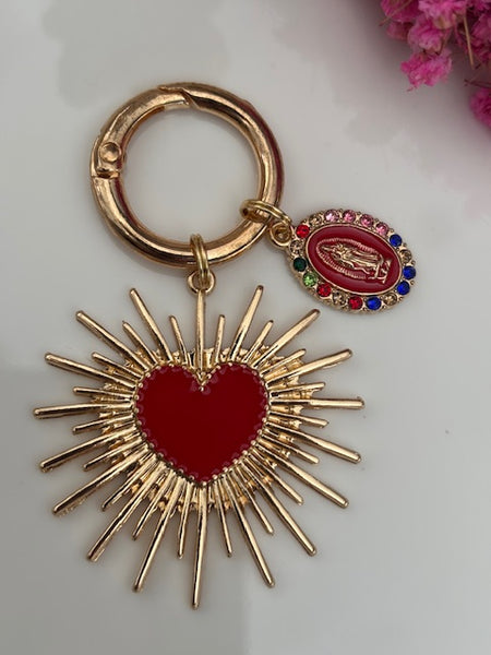 Porte clé charms coeur sacré, coeur ex voto rouge et médaille religieuse de la Vierge Marie