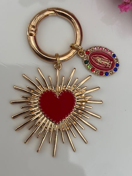 Porte clé charms coeur sacré, coeur ex voto rouge et médaille religieuse de la Vierge Marie
