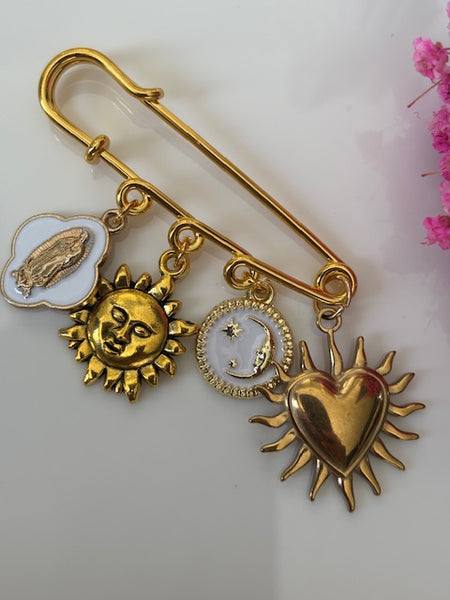 Broche ex voto, broche croix médaille religieuse, cadeau pour maman coeur, cadeau pour femme croix, breloque coeur sacré