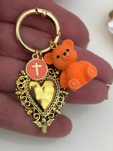 Charms ex voto ours et médaille religieuse, porte clé ourson, cadeau pour maman ourson, cadeau femme cœur ex voto, breloque médaille religieuse