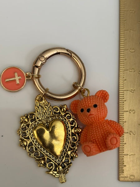 Charms ex voto ours et médaille religieuse, porte clé ourson, cadeau pour maman ourson, cadeau femme cœur ex voto, breloque médaille religieuse