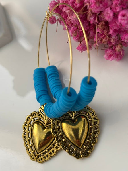 Boucles d'oreilles créoles ex voto, boucles d'oreilles religieuses, breloque coeur sacré,    couleur "curaçao"boucles pendentif coeur doré
