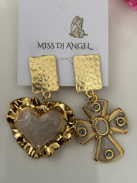 Boucles d'oreilles ex voto, boucles d'oreille coeur sacré, breloque croix et coeur sacré, pendentif ex voto, cadeau religieux cérémonie