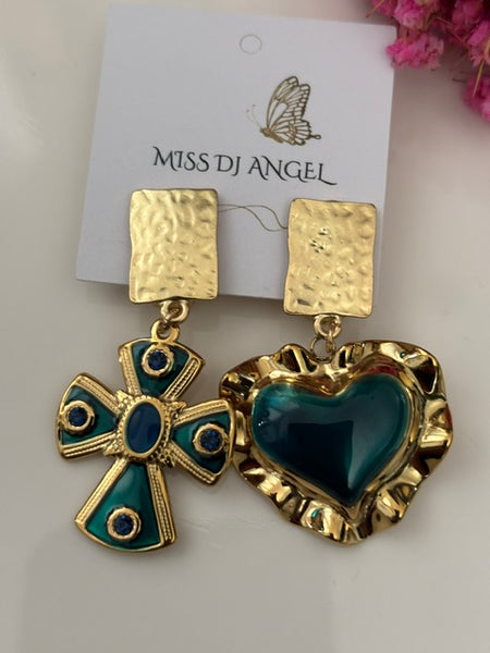 Boucles d'oreilles ex voto, boucles d'oreille coeur sacré, breloque croix et coeur sacré, pendentif ex voto, cadeau religieux cérémonie