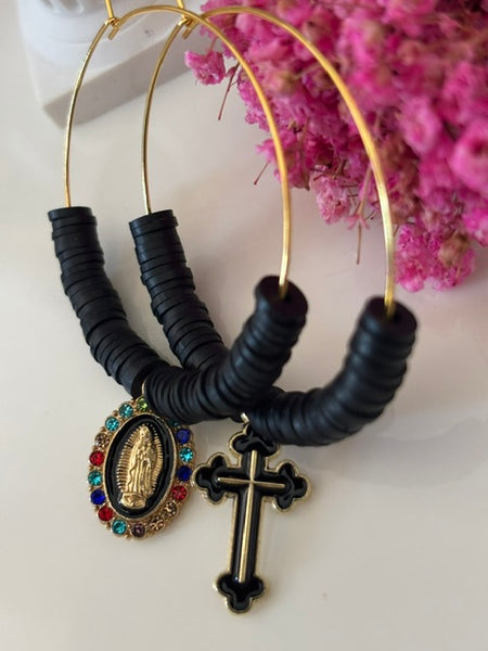 Boucles d'oreille ex voto, boucle d'oreille créoles anneaux croix et médaille religieuse, créoles ex voto croix noir vierge strass