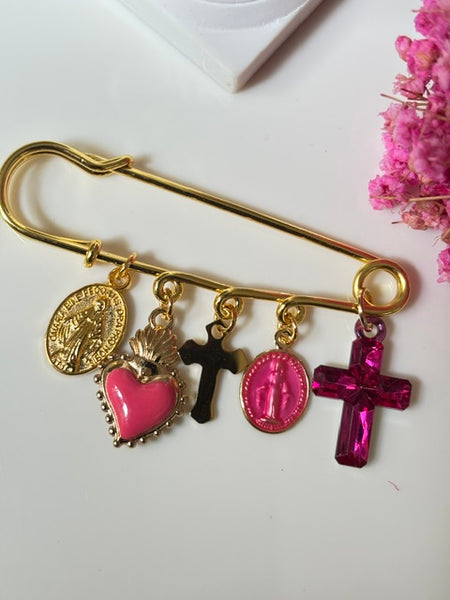 Broche ex voto, broche croix médaille religieuse, cadeau pour maman croix, cadeau pour femme croix, breloque croix fuchsia